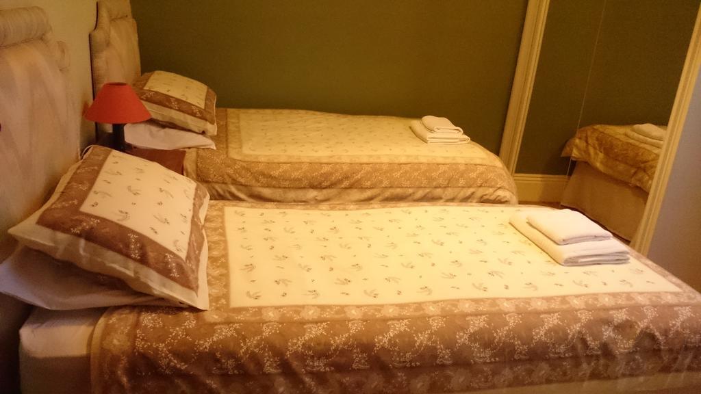Bankside Bed & Breakfast セント・オーステル 部屋 写真
