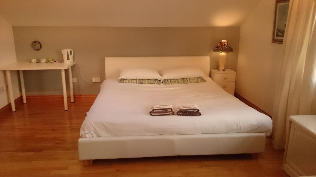 Bankside Bed & Breakfast セント・オーステル 部屋 写真
