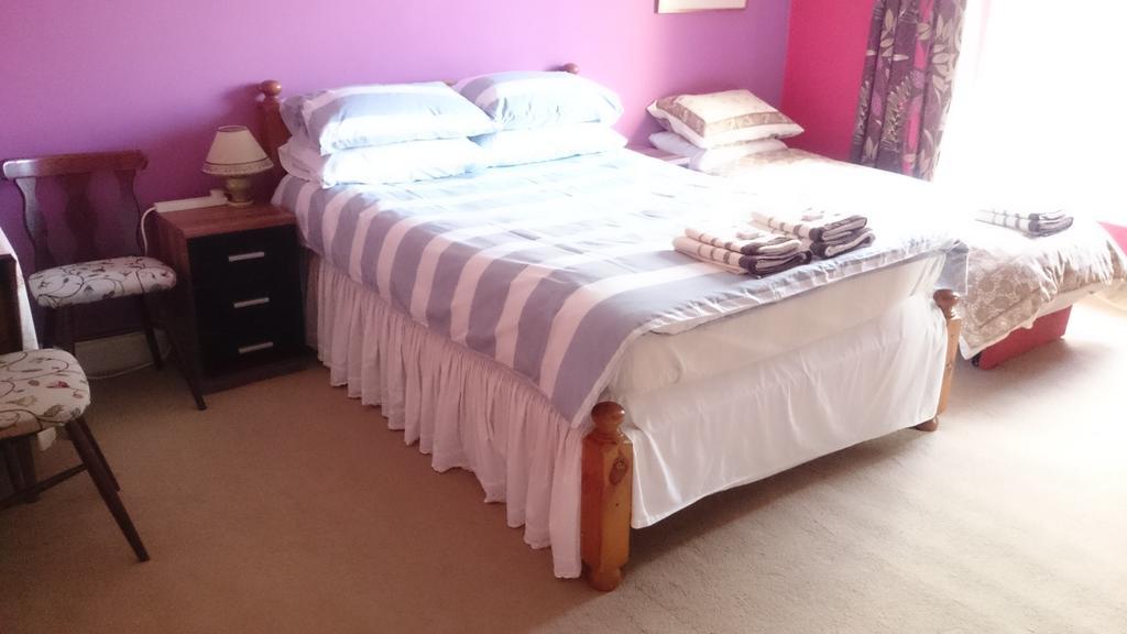 Bankside Bed & Breakfast セント・オーステル エクステリア 写真