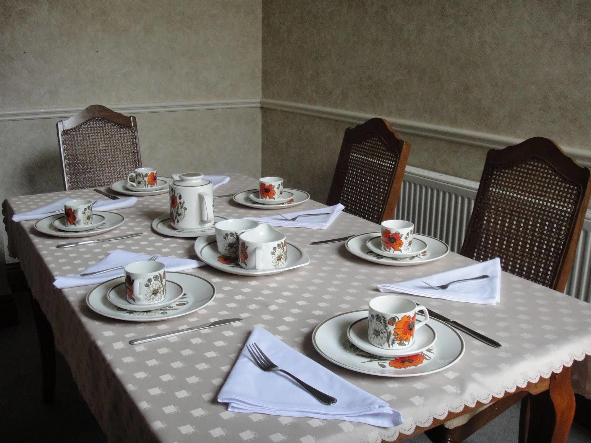 Bankside Bed & Breakfast セント・オーステル エクステリア 写真